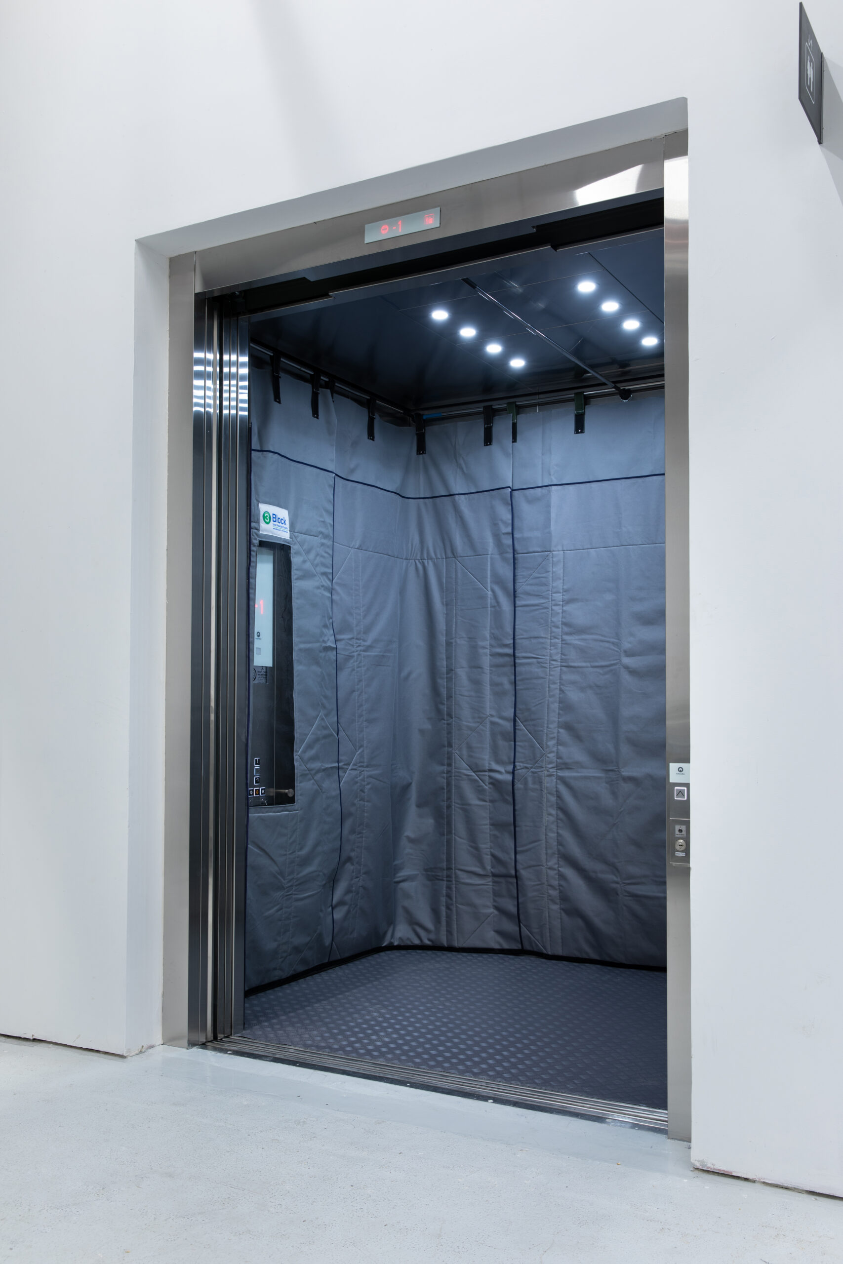 חליפת הגנה למעלית מבד - רב שימושית – תמונה 4